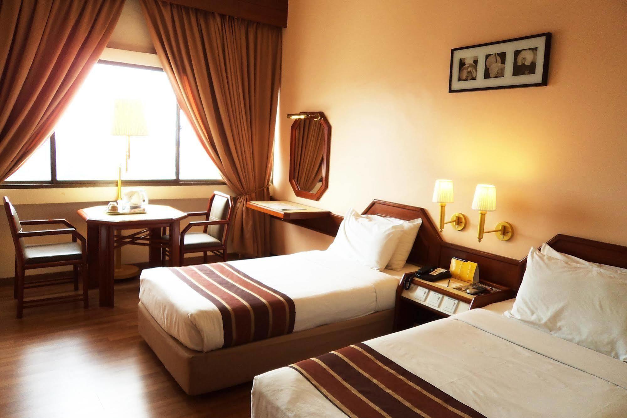 The Emperor Hotel Malacca Eksteriør billede